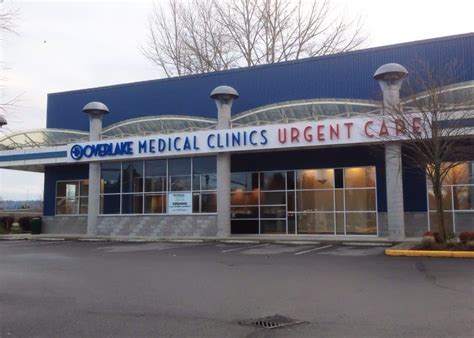 said "Made an online appointment for urgent care earlier in the day and then showed up 10 min before my apt as a new patient. . Urgent care overlake
